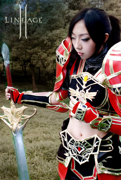 Lineage-2-Cosplay-lineage-the-blood-pledge-1131804_398_591.jpg